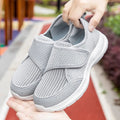 ComfySole – Alsidige sneakers med justerbar velcrorem og skridsikker sål