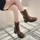 Rhea – Støvler med tykke såler med rund tå og dekorative spændeaccenter