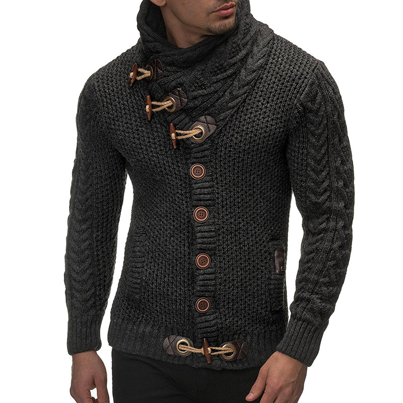 Cassius - Højhalset sweater med knapdetaljer og taljepasform