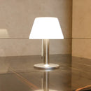 AuraLight - Elegant solcellebordlampe, der pynter på terrassen og i haven