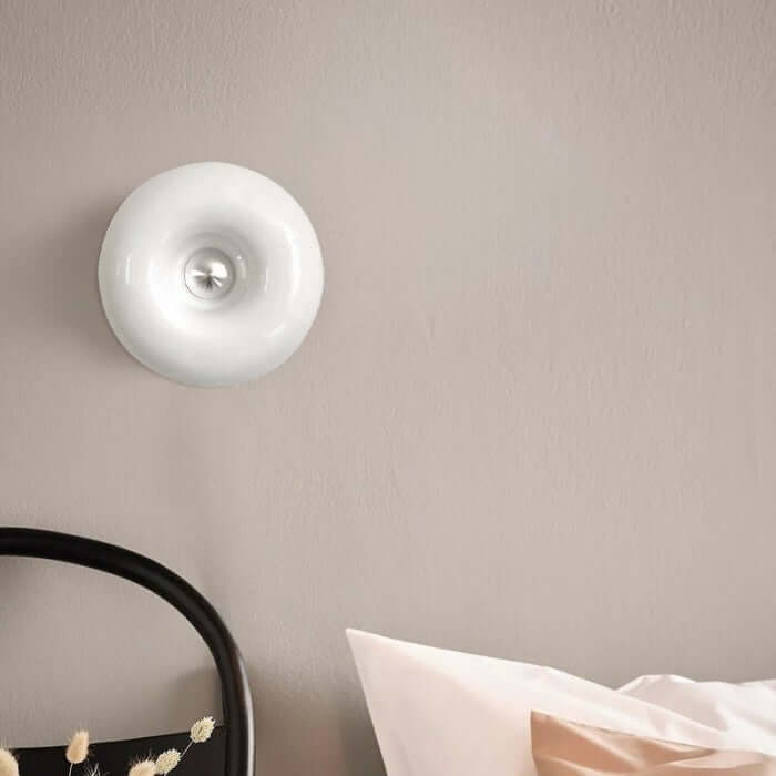 GlowRing – Donut væglampe og bordlampe med berøringsstyret lysstyrke