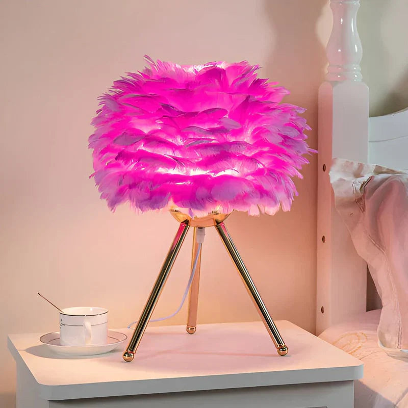 FeatherLuxe – Blød Glød Fjerlampe med Elegant Design