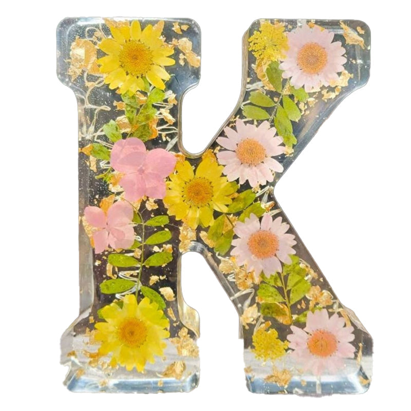 GlowPetal – Personlig Bogstavlampe Med Smukt Blomsterdesign
