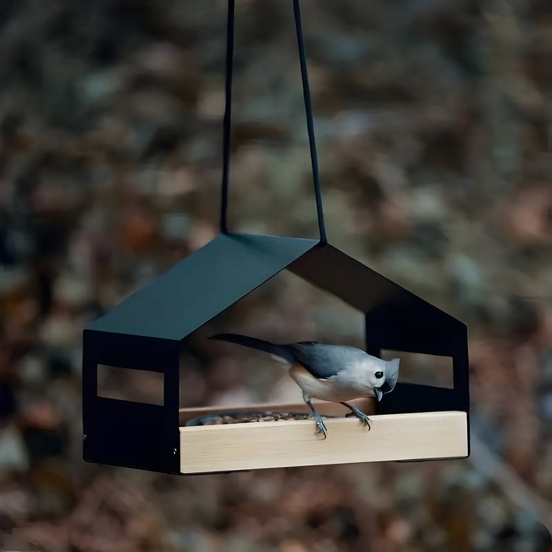 BirdHaven – Stilfuldt hængende fuglehus med indbygget foderautomat