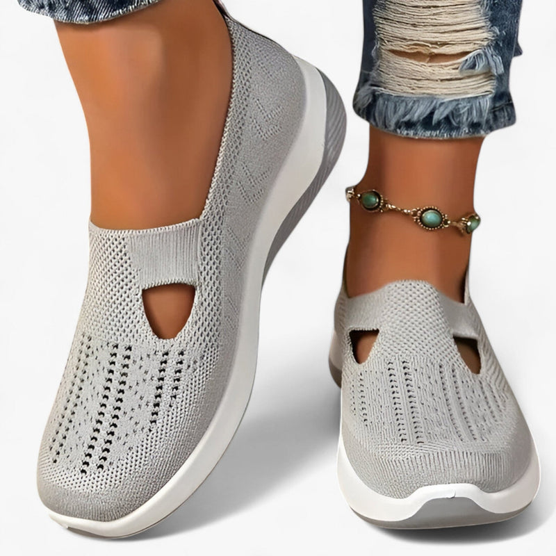 Katherine – Slip on sneakers med fleksibel sål og unikt udskæringsdesign