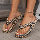 Nalia – Letvægts slip on hjemmesko med trykte detaljer