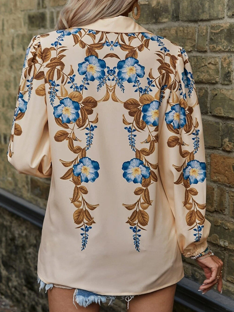 Florena – Blomsterprintet skjorte med lange ærmer og klassisk knaplukning