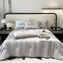 ChillEase - Letvægtsdyne til kølig og behagelig søvn