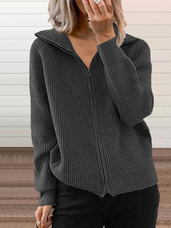 Samantha – Ribbet cardigan med lange ærmer og lynlåslukning