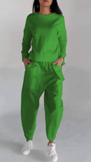 Alina - Afslappet Todelt Jakkesæt Med Rund Hals Og Lange Armer