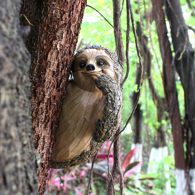 TreeHugger – Legesyg dovendyrsfigur til have eller terrassedekoration