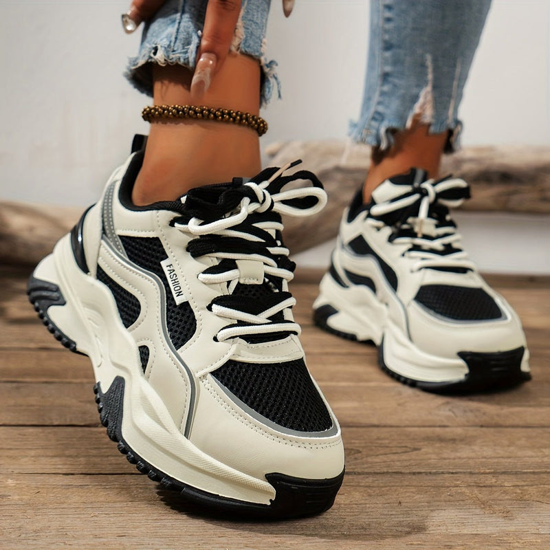 Helen – Moderne sneakers med rund snude og komfortabel pasform