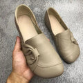 Yamina - Stilfulde Slip-On Sko med Knude Detalje og Lav Chunky Hæl for Komfort