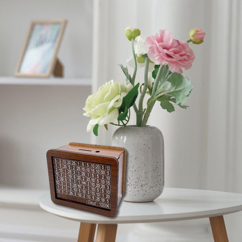 SaveMate – Sparegris med digitalt display og lommeregnerdesign